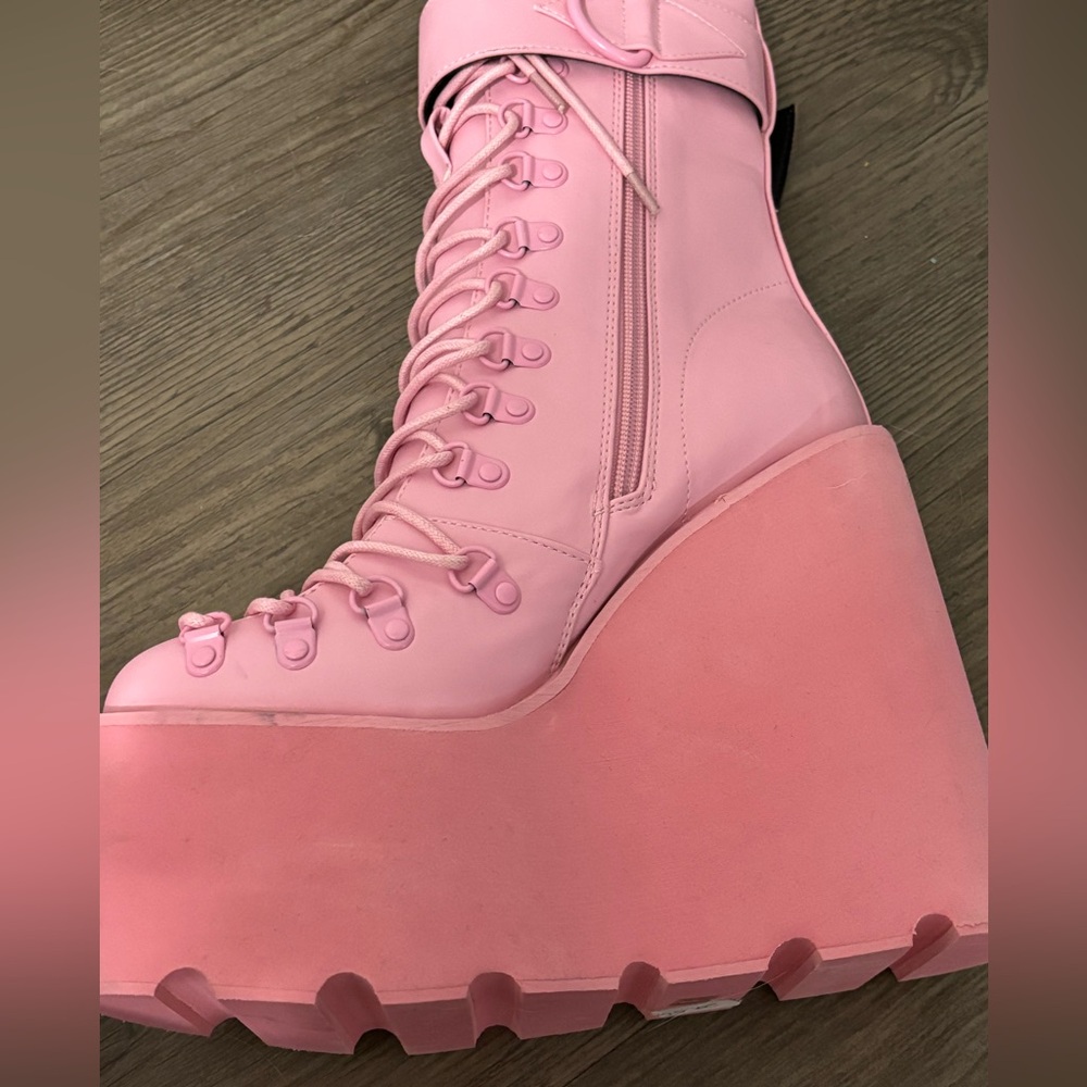 Dolls Kill / Sugar Thrillz Bubblegum Traitor Boots - Picture 8 of 11